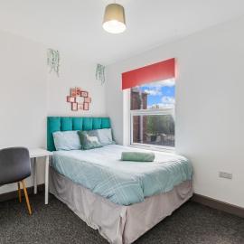 Silver Stag Properties, Large 5 Bedroom property with 5 Bathrooms