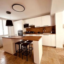 Villa André à Nîmes, Hotel in Nimes
