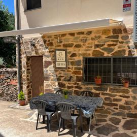 LUXURY MESTAS, hotel u gradu Las Mestas