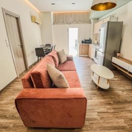 Navalia-homes, hotel in Salamina