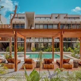 Muunek by Land Boutique