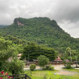 DOI LUANG SCENE, hotelli kohteessa Ban Tham