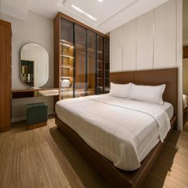 Luxury Anderson Apartment Pakuwon Mall by The Azzalea l High Floor l 2BR Mezzanine, hotel en Lontar
