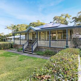 Lovely Pet Friendly Beach House, hotel u gradu 'Hawks Nest'