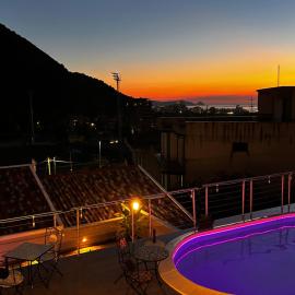 TownHouse Piraino B&B, hotel em Brolo