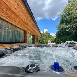 bystřice park Wellness Chata Voda, hotel di Včelákov