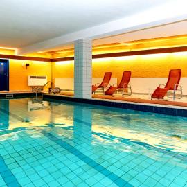 Hotel Meran Hallenbad & Sauna, hotel em Saarbrücken