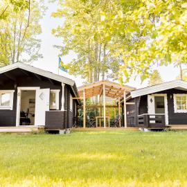 2 Cabins with panoramic window, A Hiker's and Birdwatcher's Paradise, hotel in Mörbylånga