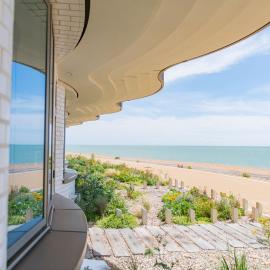 The View at Shoreline by Bloom Stays, Hotel in Folkestone