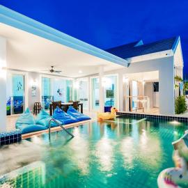 พลอยพูลวิลล่า ชะอำ 4 Ploy Poolvilla Cha-am 4، فندق في تشا أم