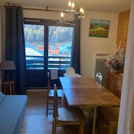 Studio-4 Personnes Les Orres 1650-Hautes alpes, hotel in Le Mélézet