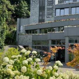 Hôtel WELLNESS EAU DE ROCHE Durbuy, hotel u gradu 'Durbuy'