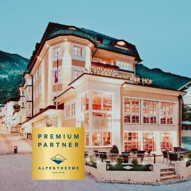 Österreichischer Hof-im Bademantel direkt in die Alpentherme