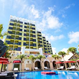 Okinawa Kariyushi Resort EXES Onna, hotel en Onna