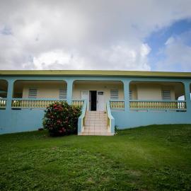 Mariposa Beach House، فندق في Islote