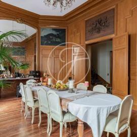 Luxury Parisian House 300m2 - Invalides, hotel di Paris