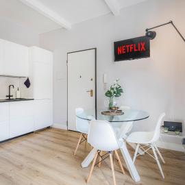 ViaEmilia 2 min dal centro, 4 Persone, WIFI, Aria condizionata, hotel di Parma