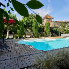 Séjour bien être pour couple avec Spa Privatif & Piscine Chauffée, hotel en Alzonne