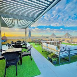 Palm Pyramids View Hotel