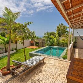 Casa das Amoreiras by YMR