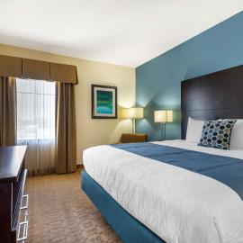 Best Western Plus Lytle Inn and Suites, hotel en Lytle