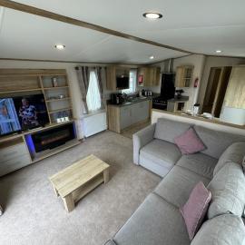 Golden Palm Resort - The Blenheim Retreat - Coastal Caravan Breaks
