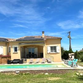 Lablachère में, होटल Liberty-jacuzzi-sauna-bain scandinave-piscine