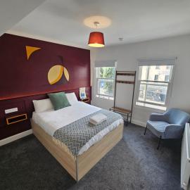 Mary Mullen's Rooms Eyre Square., Hotel in Galway