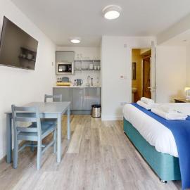 Bicester Court, hotel in Bicester