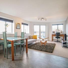 Stylish Design 2BR-7min Oxford P&R 14min Blenheim