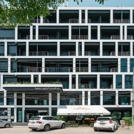 Blu Monkey Hub and Hotel Phuket Town- Free All Day Coworking space, hotel din Phuket