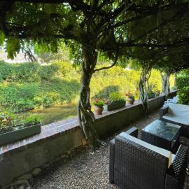 Les glycines, Hotel in Bonneval