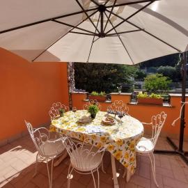Casa Spartaco by Holiday World, hotell sihtkohas Aranova