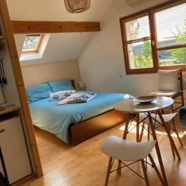 Studio privé dans pavillon
