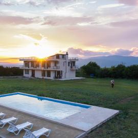 Naubari Winery، فندق في Saguramo