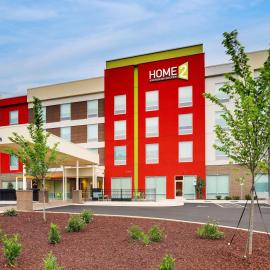 Home2 Suites By Hilton Sanford, מלון בסנפורד