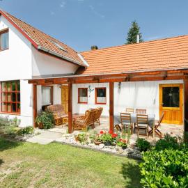 Holiday Home Magnolia by Interhome