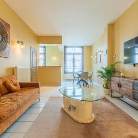 One bedroom apartment close to all amenities