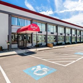 Red Roof Inn Cortland, hotel u gradu 'Cortland'