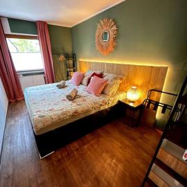 Wilkipartment Verl bis 4 Pers - Hund - Netflix - WLAN - Wintergarten - Coffeebar - Parkplatz, hotel en Verl