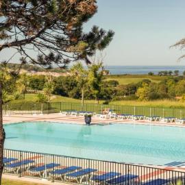 T2 Charmant avec Piscine et Vue Océan à Urrugne