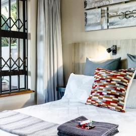 8 On Eagle Self Catering Apartment, hotel in Umtentweni