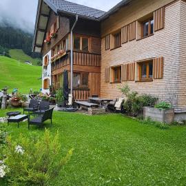 Ferienwohnung Zunzer, khách sạn ở Mittelberg