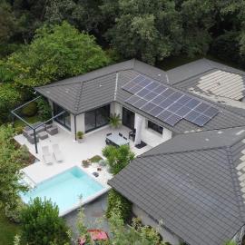 Villa standing piscine privée en écrin de verdure