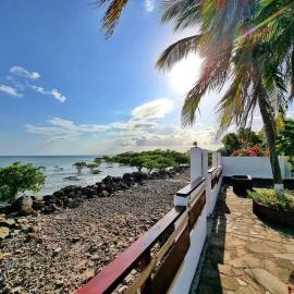 A beachfront property very near to Panama city、ベラクルスのホテル