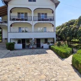 Pensiunea Ioana, hotel v destinaci Horezu