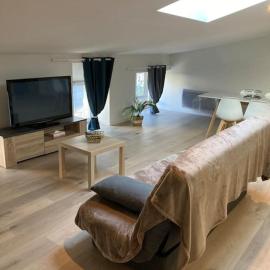 Joli petit appartement, hotelli kohteessa Eymet