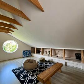 Two story tiny house, готель у місті Вентспілс