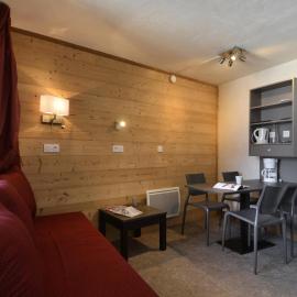 Résidence Carroley A - Studio rénové et confortable · Cœur de station · Vue pistes MAE-3537