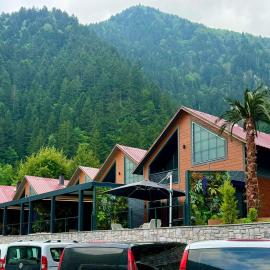 Uzungol Ada Bungalow, hotel u gradu Uzungol
